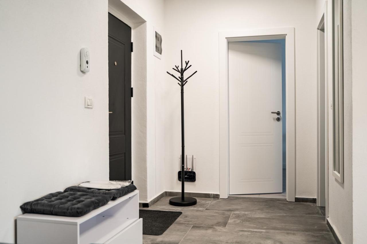 Modern Apartment In Dumbravita Dumbravita  Zewnętrze zdjęcie